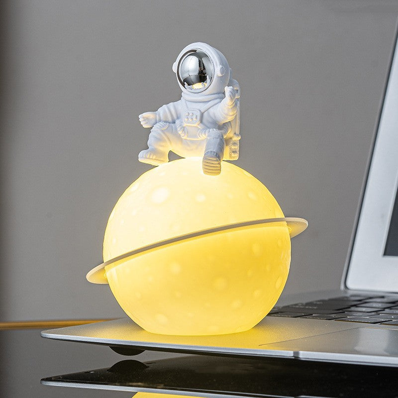 Mini Astronaut Night Lamp